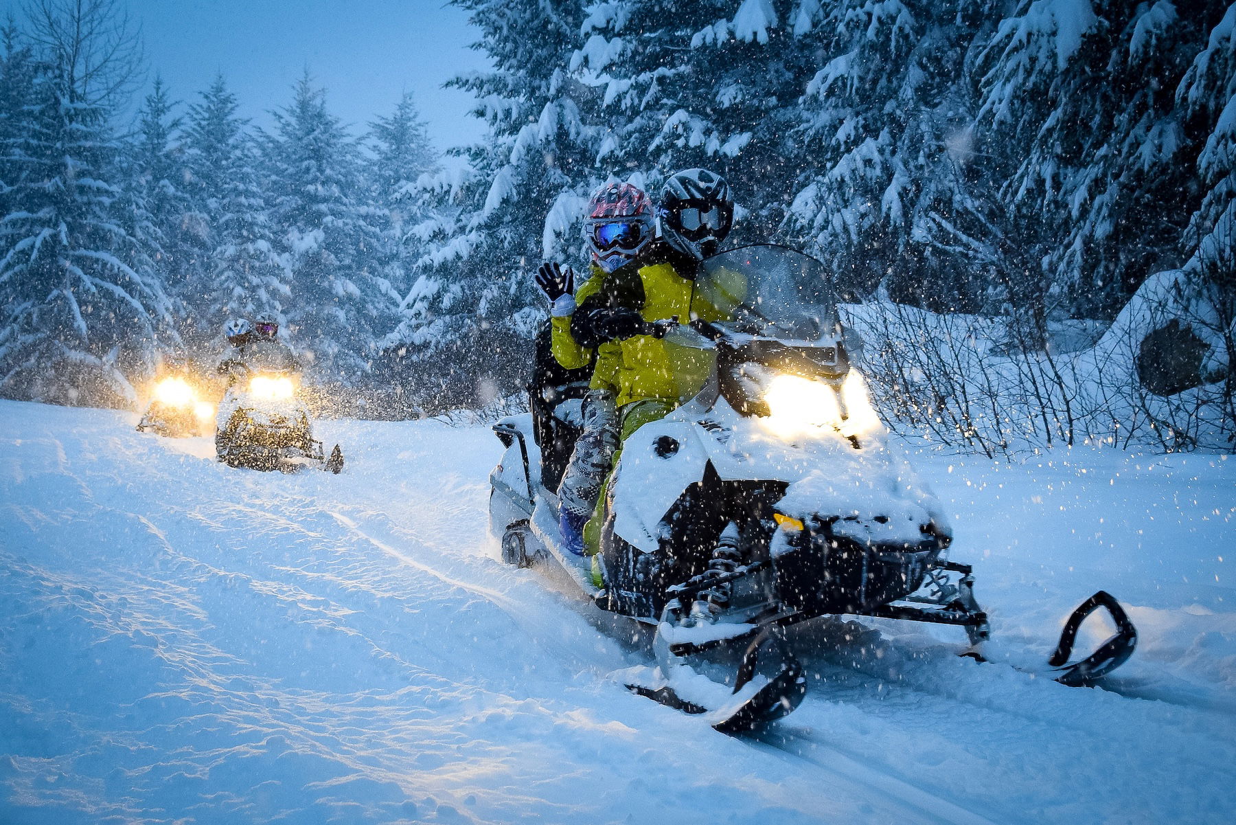 Auf Dem Schneemobil